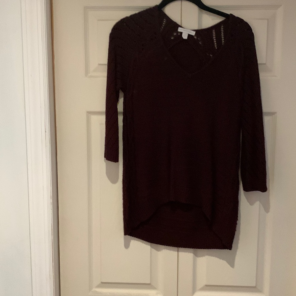 Womens lightweight sweater in burgundy